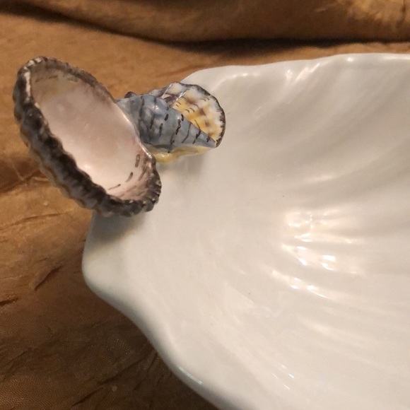 Ceramic Dish/Bowl w/Hand Painted Shell Accents - Picture 5 of 7